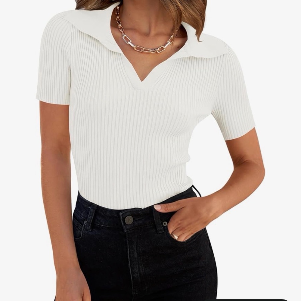 Elegant White Ribbed Women's Top